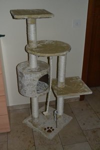 Kratzbaum1.jpg Kratzbaum1.jpg