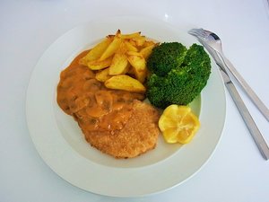 JÃ¤gerschnitzel.jpg