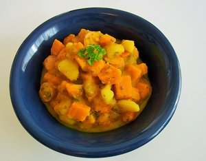 Möhreneintopf.jpg Möhreneintopf.jpg