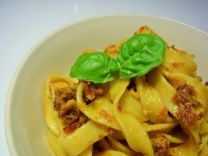 Pest Rosso mit Safrannudeln.jpg