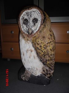 schleiereule aus Ã¼tonstein, bemalt (3).JPG