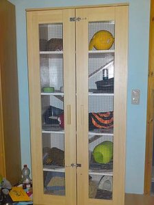 Schrank zu.jpg Schrank zu.jpg