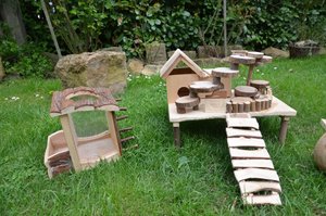 Spielzeug 2.jpg Spielzeug 2.jpg